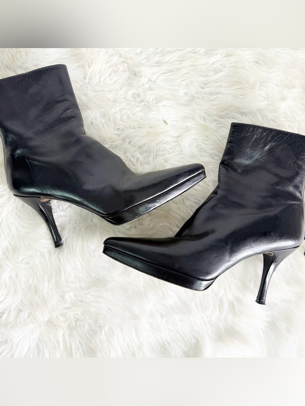 Stuart Weitzman Black Leather Pointed Toe Ankle Boots Size 8.5M